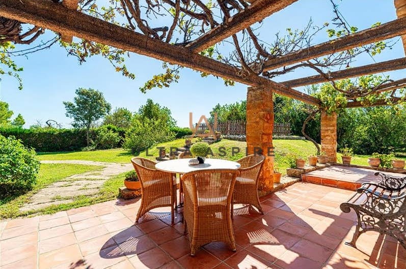 3 chambre Finca/Maison de Campagne à vendre à Son Servera avec garage - 850 000 € (Ref: 8880820)