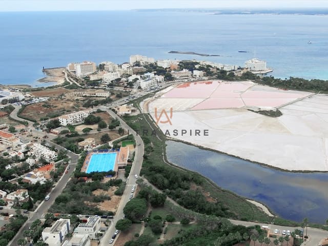 2 soverom Leilighet til salgs i Colonia de Sant Jordi, Ses Salines med svømmebasseng garasje - € 675 000 (Ref: 9064829)