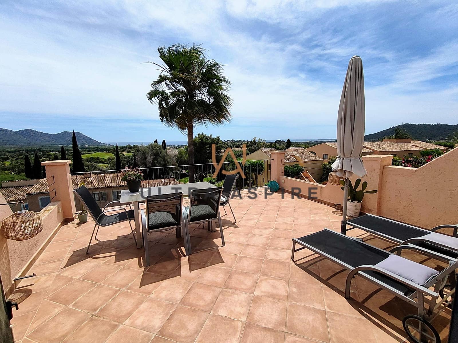 2 soveværelse Rækkehus til salg i Son Servera med swimmingpool garage - € 585.000 (Ref: 9074640)