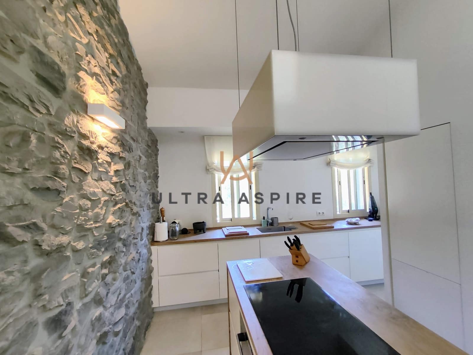 3 soveværelse Byhus til salg i Son Servera med swimmingpool garage - € 795.400 (Ref: 9105877)