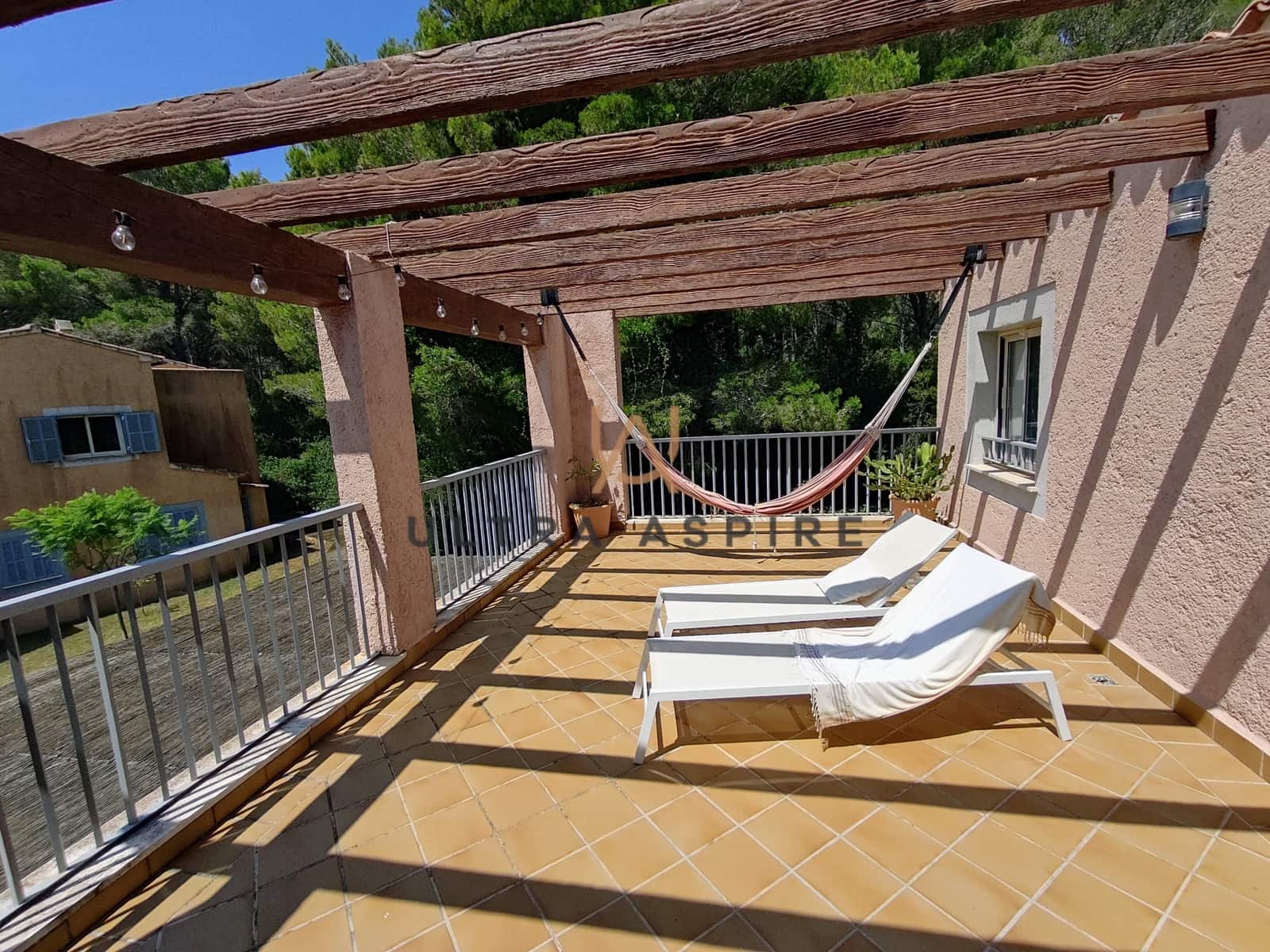 3 soveværelse Byhus til salg i Son Servera med swimmingpool garage - € 795.400 (Ref: 9105877)