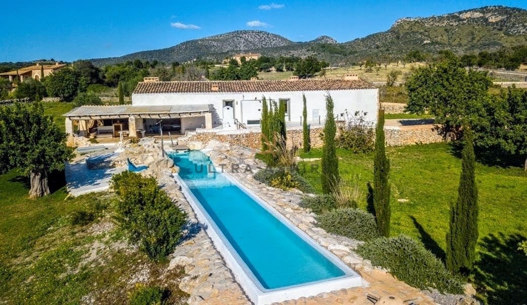 Finca/Casa Rural de 4 habitaciones en Sant Llorenç des Cardassar en alquiler con piscina garaje - 4.200 € (Ref: 9279572)
