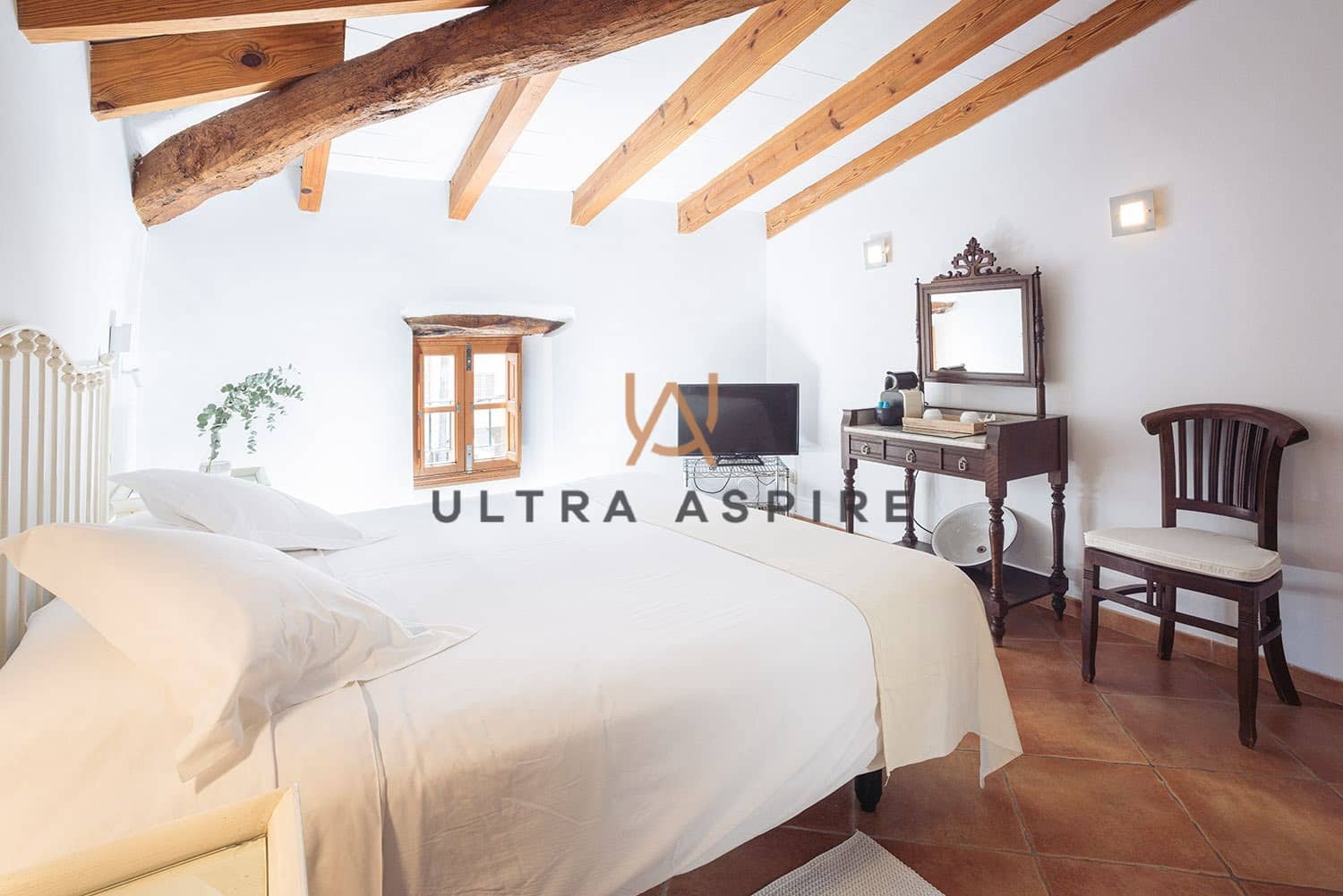 8 bedroom Commercial for sale in Estellenchs with garage - € 2,600,000 (Ref: 9291248)