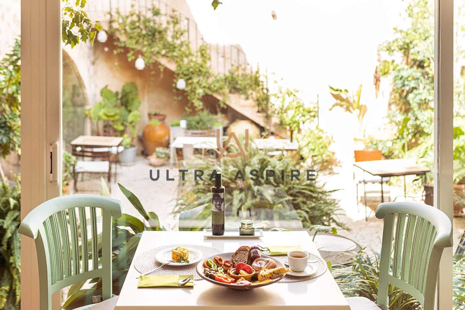 8 bedroom Commercial for sale in Estellenchs with garage - € 2,600,000 (Ref: 9291248)