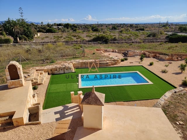 6 makuuhuone Maalaistalo myytävänä paikassa Portocristo / Port de Manacor, Manacor mukana uima-altaan 
autotalli - 1 750 000 € (Ref: 9322564)