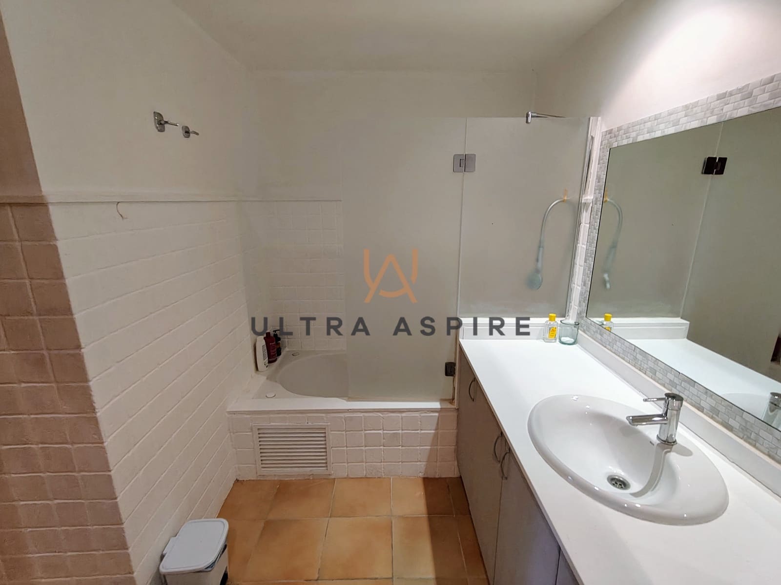 1 soveværelse Lejlighed til salg i Son Servera med swimmingpool garage - € 249.000 (Ref: 9400021)