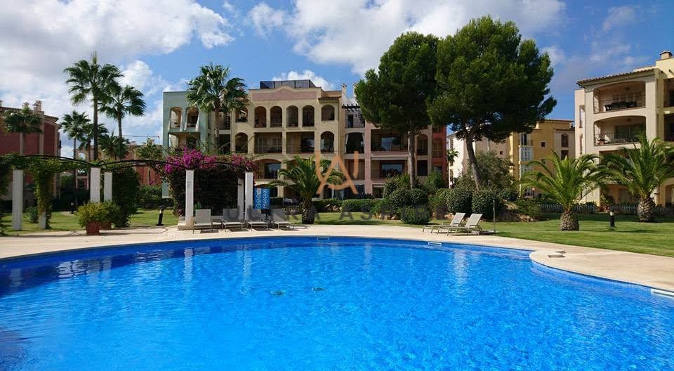 Ático de 3 habitaciones en Santa Ponsa en venta con piscina garaje - 1.650.000 € (Ref: 9570023)