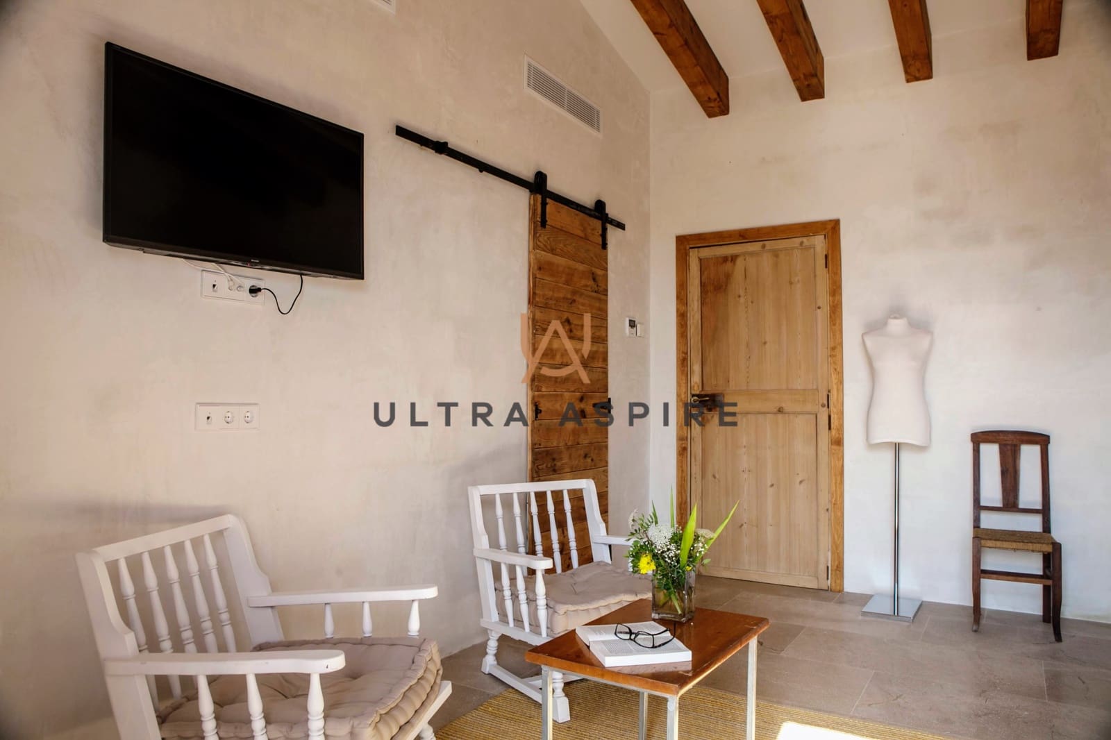 5 bedroom Villa for sale in Arta with pool garage - € 3,200,000 (Ref: 9714288)