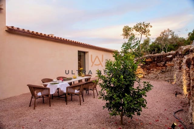 5 bedroom Villa for sale in Artà with pool garage - € 3,200,000 (Ref: 9714288)