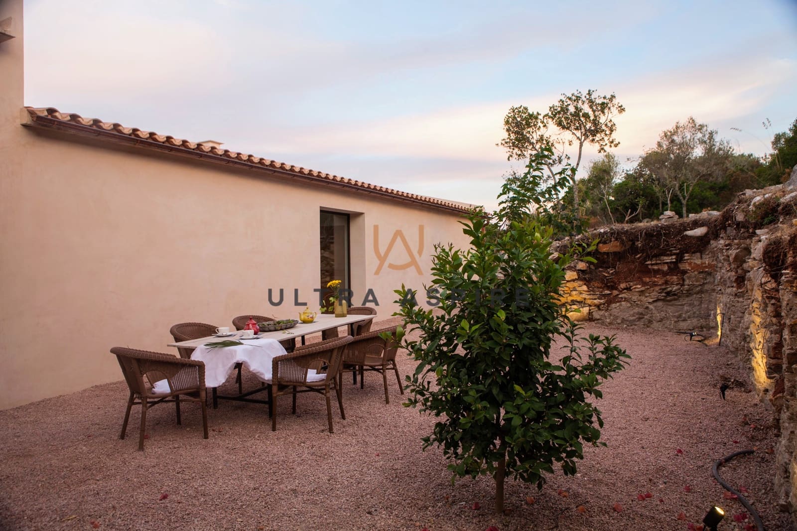 5 bedroom Villa for sale in Arta with pool garage - € 3,200,000 (Ref: 9714288)