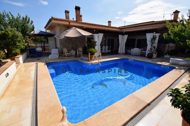 3 bedroom Villa for sale in Santa Margalida with pool garage - € 1,200,000 (Ref: 9727666)