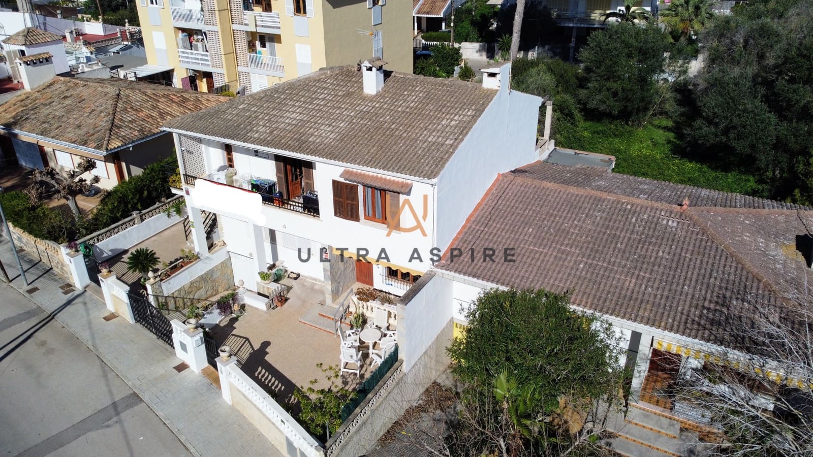 6 bedroom Villa for sale in Ca'n Picafort with garage - € 680,000 (Ref: 9733817)