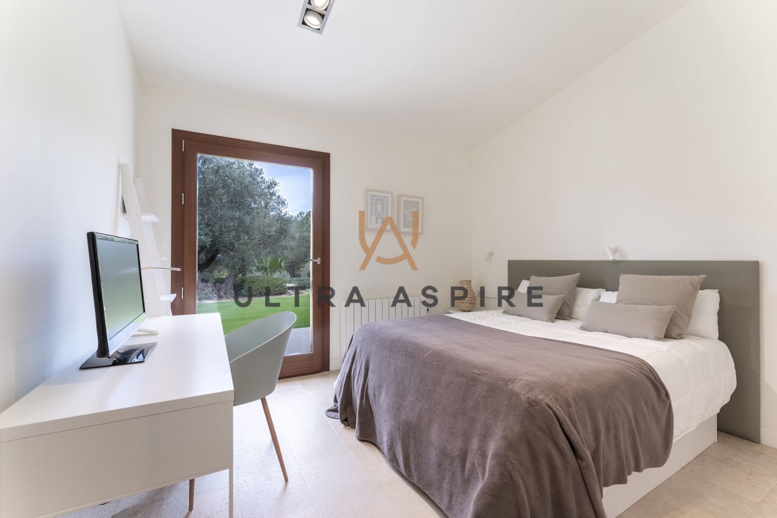 4 bedroom Villa for sale in Estellenchs with pool garage - € 4,700,000 (Ref: 9790841)