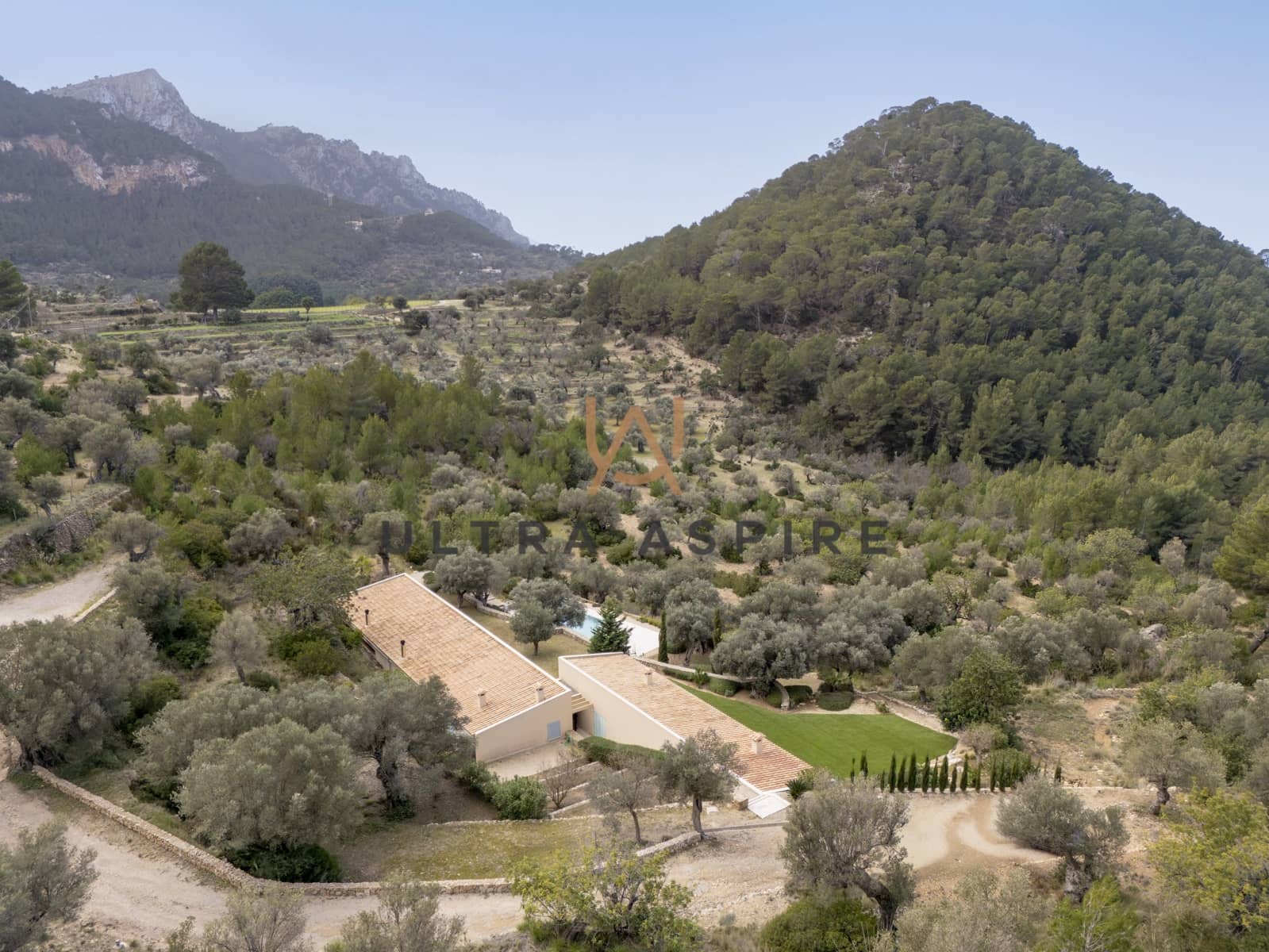 4 bedroom Villa for sale in Estellenchs with pool garage - € 4,700,000 (Ref: 9790841)