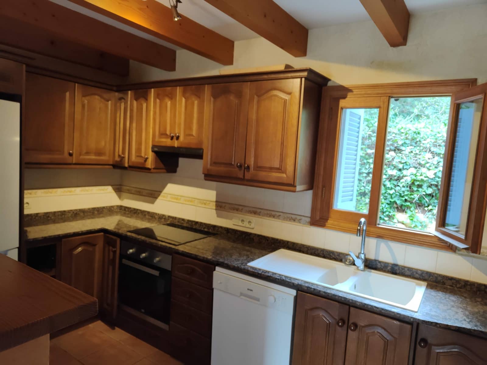 2 bedroom Terraced Villa for rent in Son Servera with pool garage - € 2,000 (Ref: 9868060)