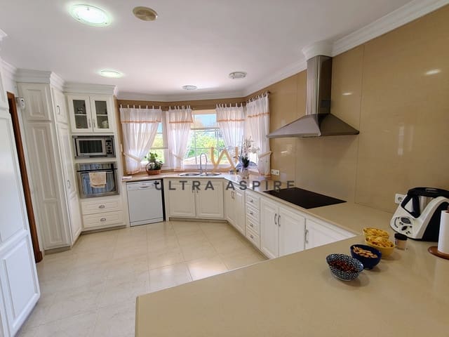 6 soverom Villa til salgs i Mahón / Maó med svømmebasseng garasje - € 2 600 000 (Ref: 9973882)