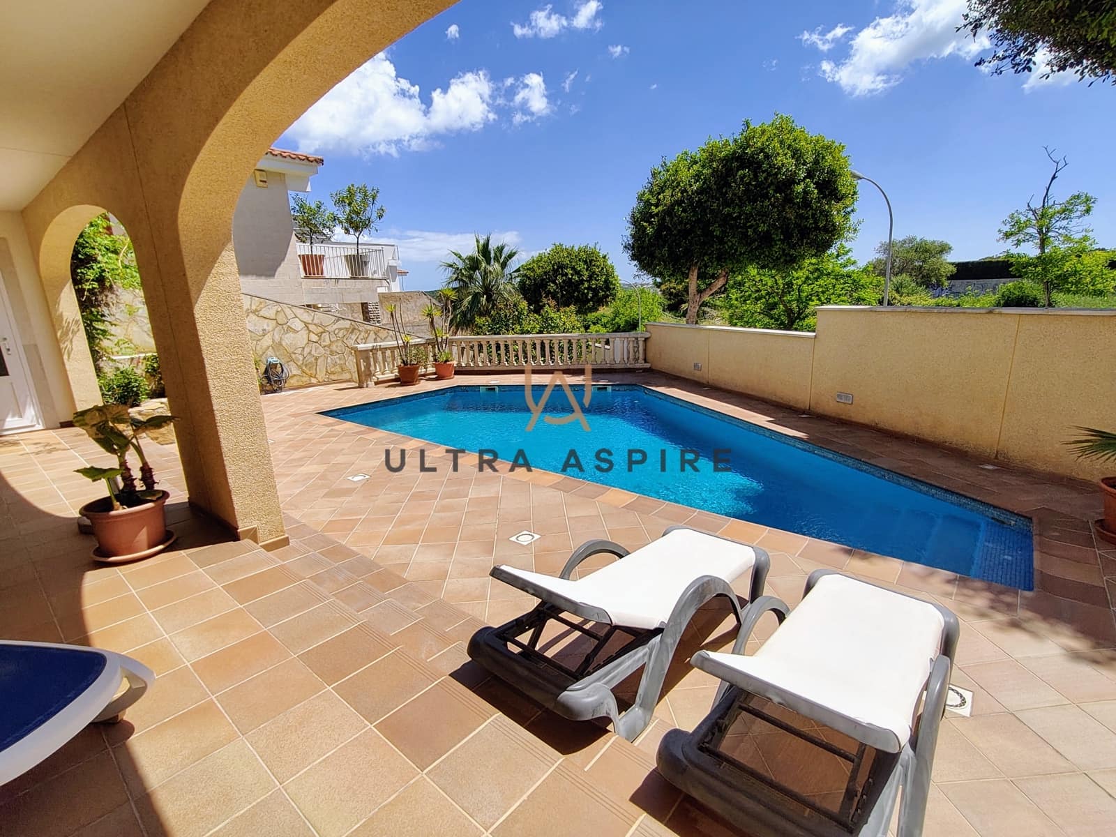 6 slaapkamer Villa te koop in Mahon / Mao met zwembad garage - € 2.600.000 (Ref: 9973882)