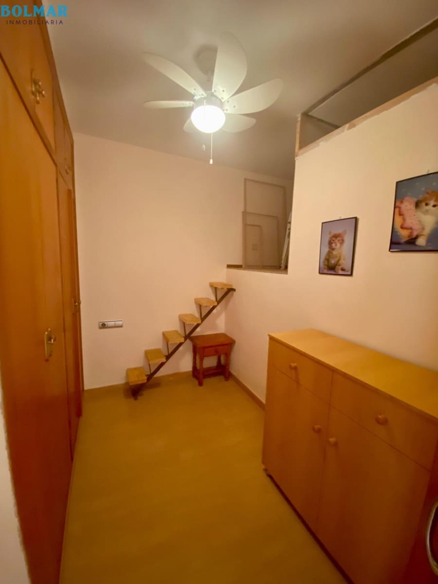 2 soveværelse Lejlighed til salg i Alamillo med swimmingpool - € 140.000 (Ref: 9310868)