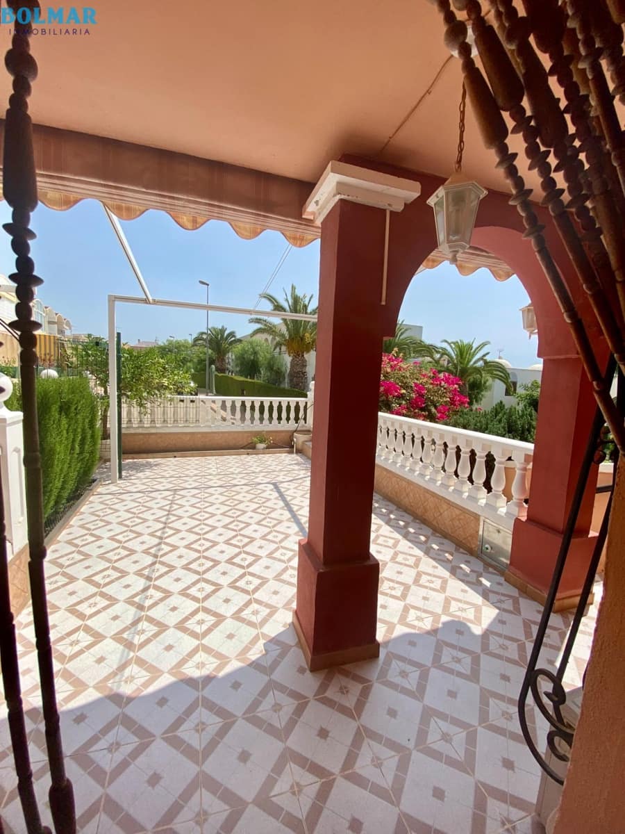 2 soveværelse Lejlighed til salg i Alamillo med swimmingpool - € 140.000 (Ref: 9310868)