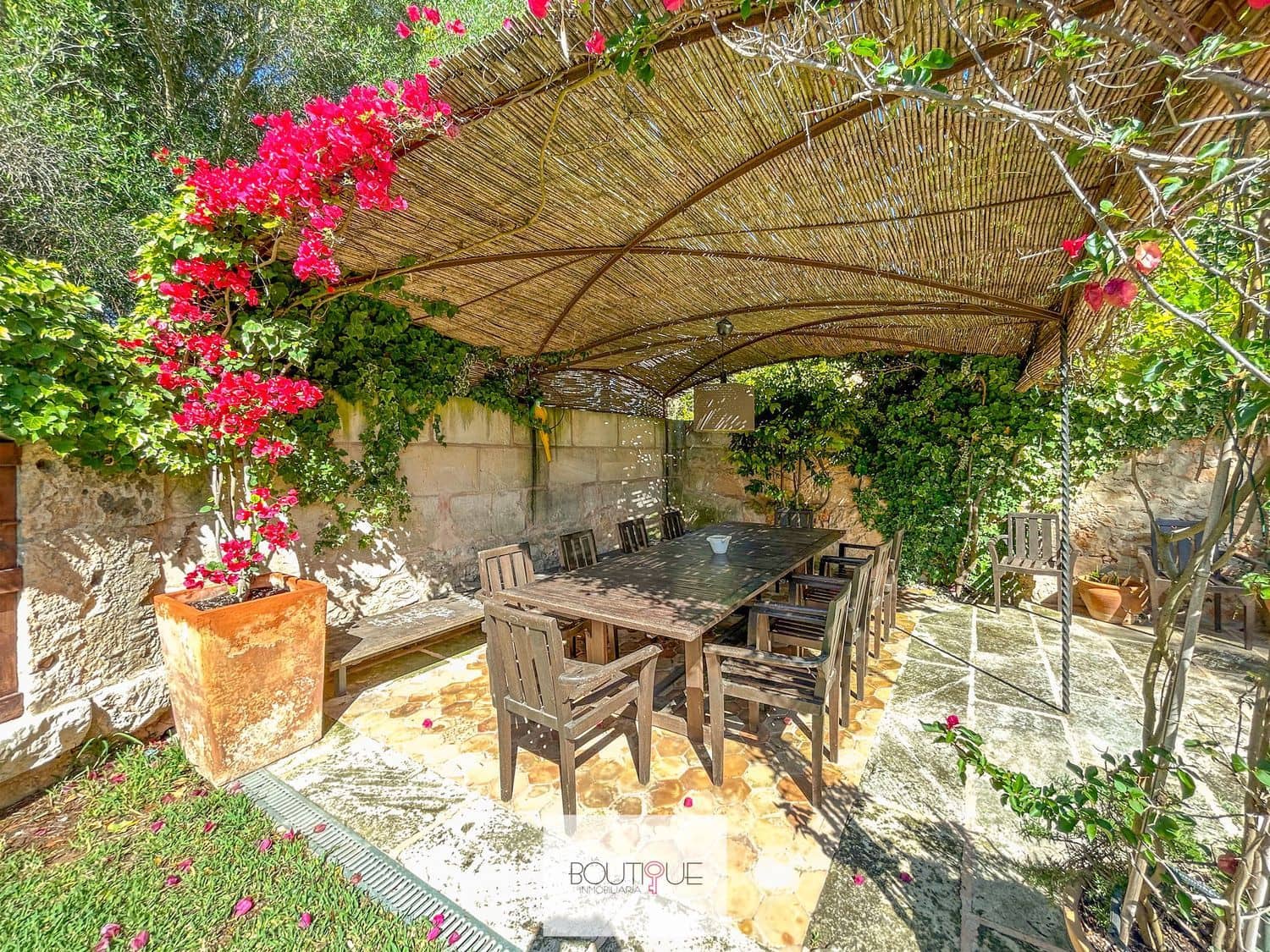 4 soveværelse Finca/Landehus til salg i Algaida med swimmingpool garage - € 1.390.000 (Ref: 8558660)