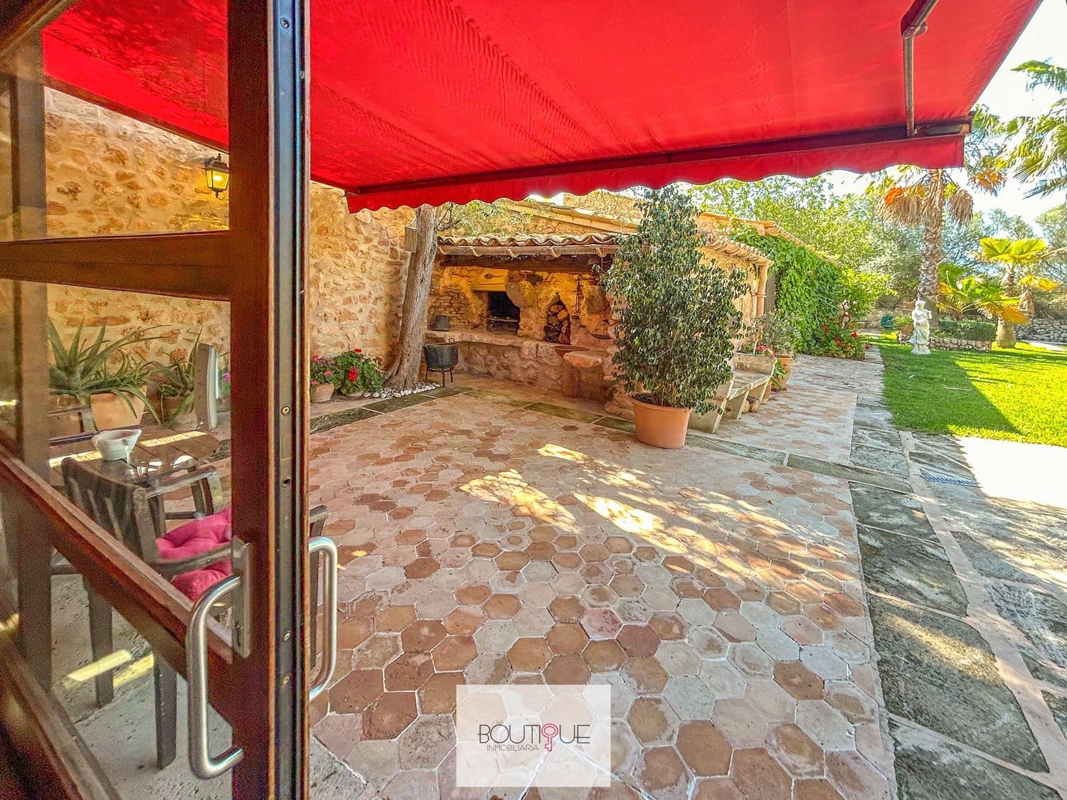 4 soveværelse Finca/Landehus til salg i Algaida med swimmingpool garage - € 1.390.000 (Ref: 8558660)