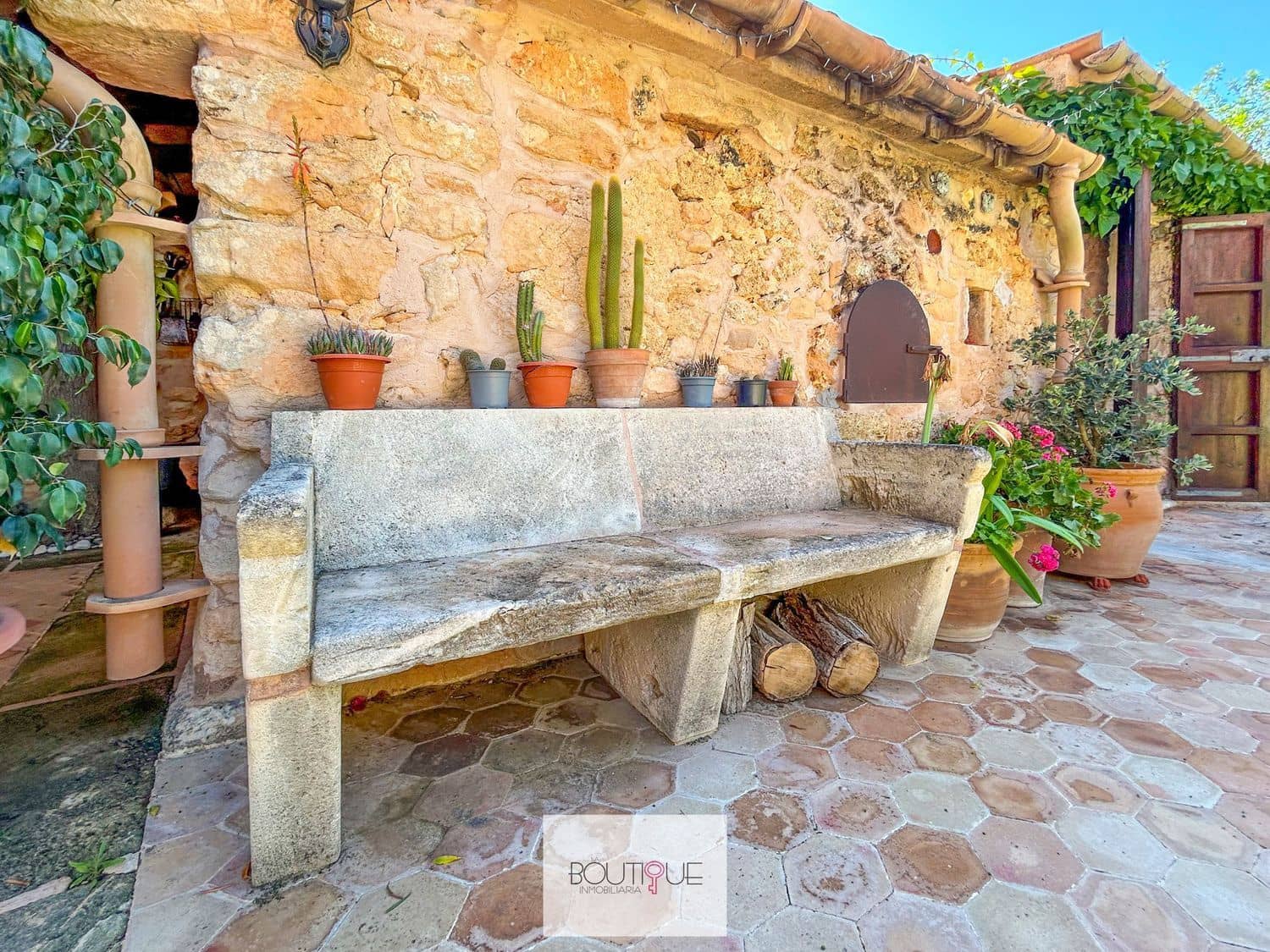 4 soveværelse Finca/Landehus til salg i Algaida med swimmingpool garage - € 1.390.000 (Ref: 8558660)