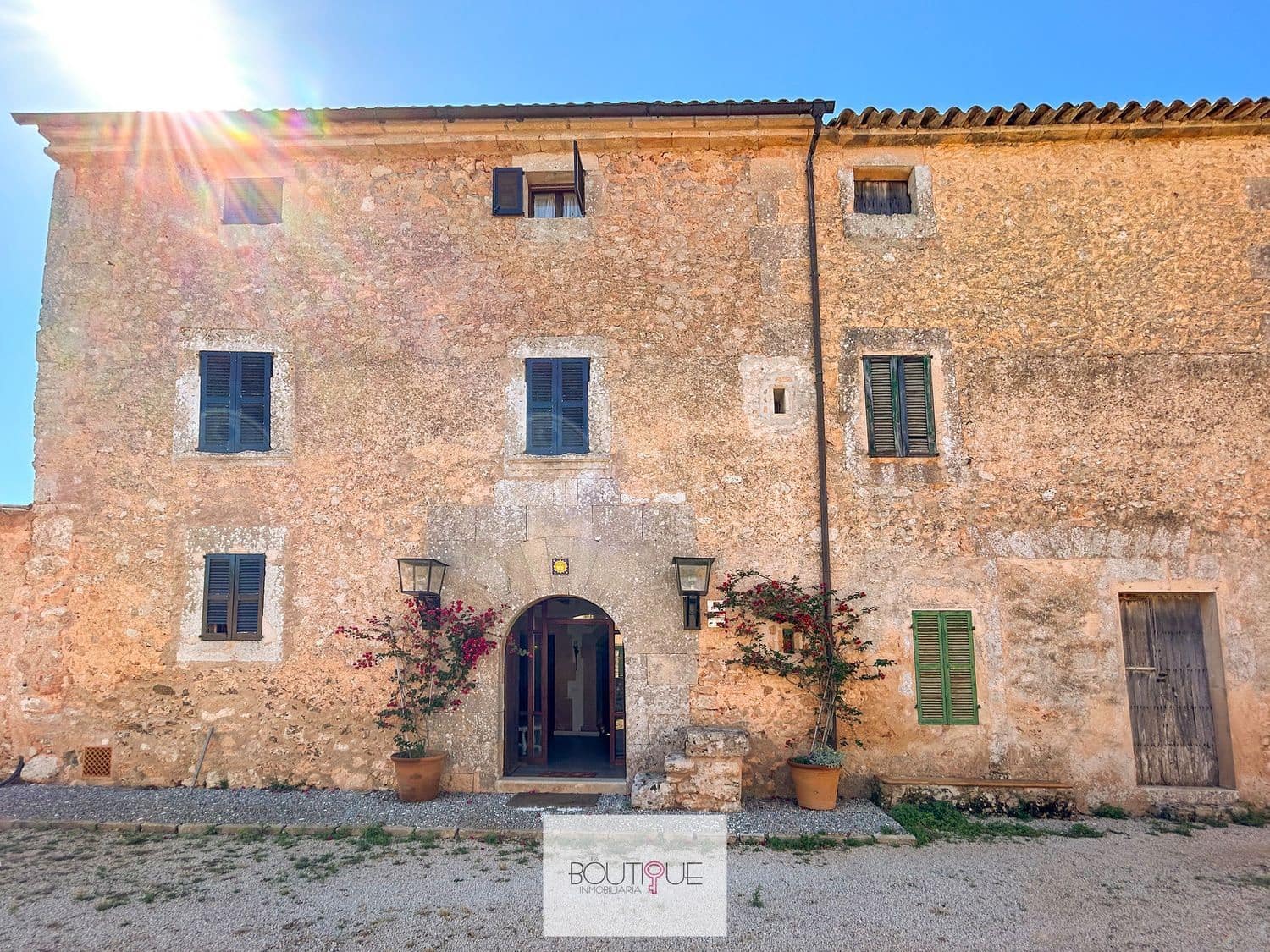 4 soveværelse Finca/Landehus til salg i Algaida med swimmingpool garage - € 1.390.000 (Ref: 8558660)