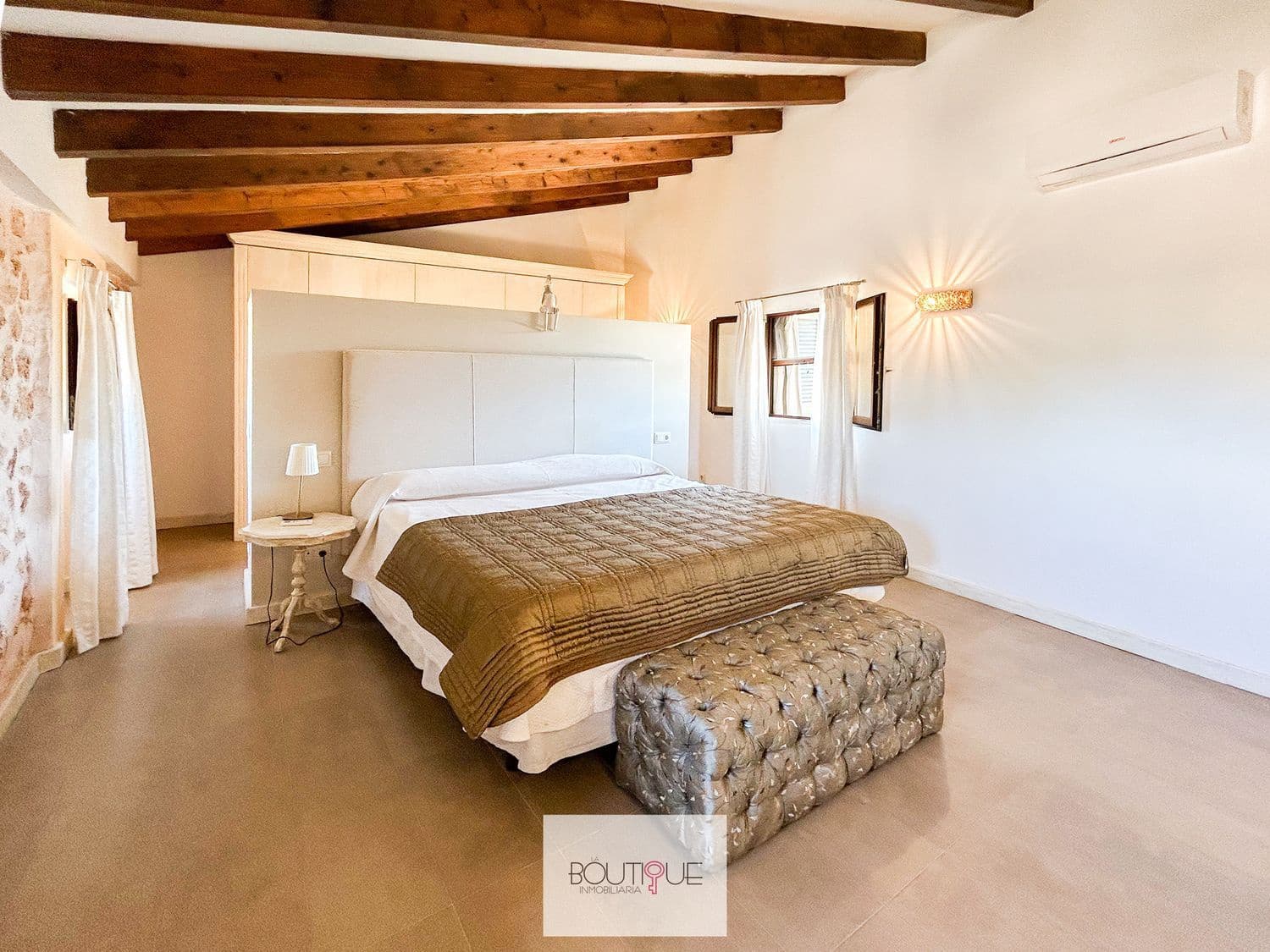 4 soveværelse Finca/Landehus til salg i Algaida med swimmingpool garage - € 1.390.000 (Ref: 8558660)