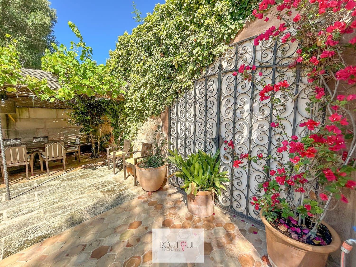 4 soveværelse Finca/Landehus til salg i Algaida med swimmingpool garage - € 1.390.000 (Ref: 8558660)