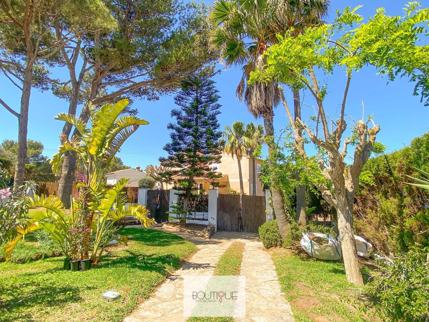 3 soverom Villa til salgs i Llucmajor med svømmebasseng garasje - € 1 270 000 (Ref: 8558668)