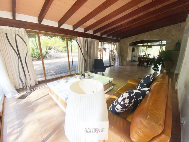 3 sovrum Finca/Hus på landet till salu i Sencelles med pool garage - 695 000 € (Ref: 8558673)