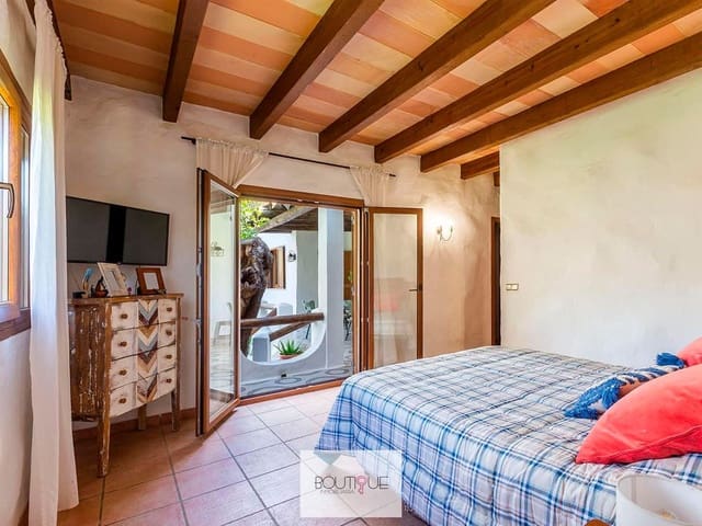 4 quarto Quinta/Casa Rural para venda em Calvià Pueblo, Calvià com piscina garagem - 1 600 000 € (Ref: 8558687)