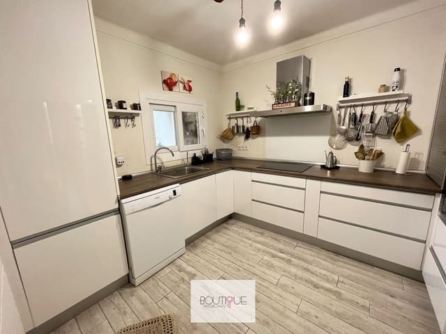 4 soveværelse Byhus til salg i Alcúdia med garage - € 990.000 (Ref: 8558692)