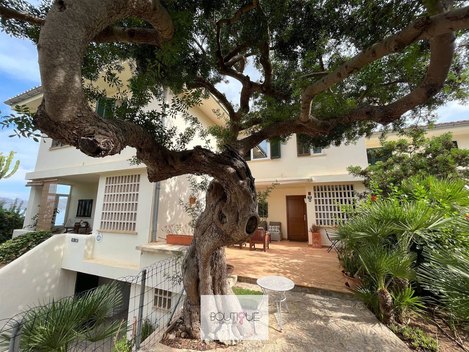 4 soveværelse Byhus til salg i Alcudia med garage - € 990.000 (Ref: 8558692)