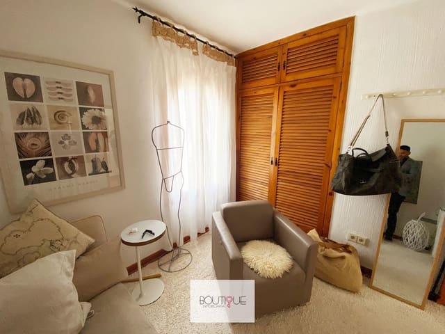 3 bedroom Villa for sale in Sol de Mallorca, Calvià with garage - € 995,000 (Ref: 8558719)