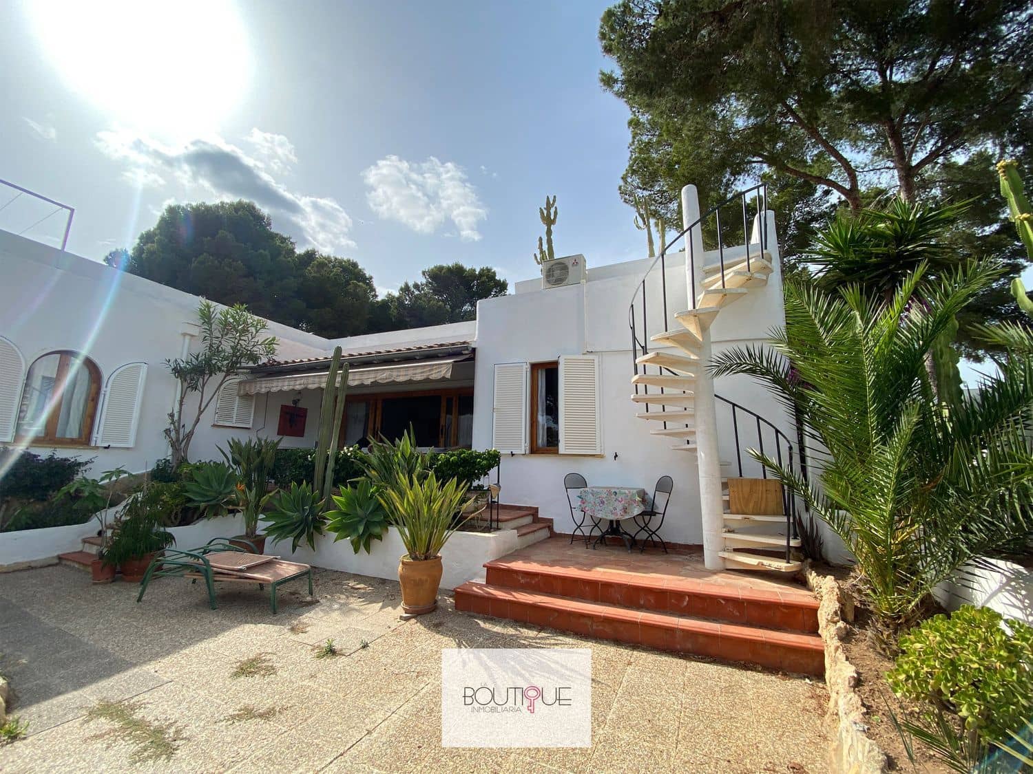 3 soveværelse Villa til salg i Sol de Mallorca med garage - € 995.000 (Ref: 8558719)