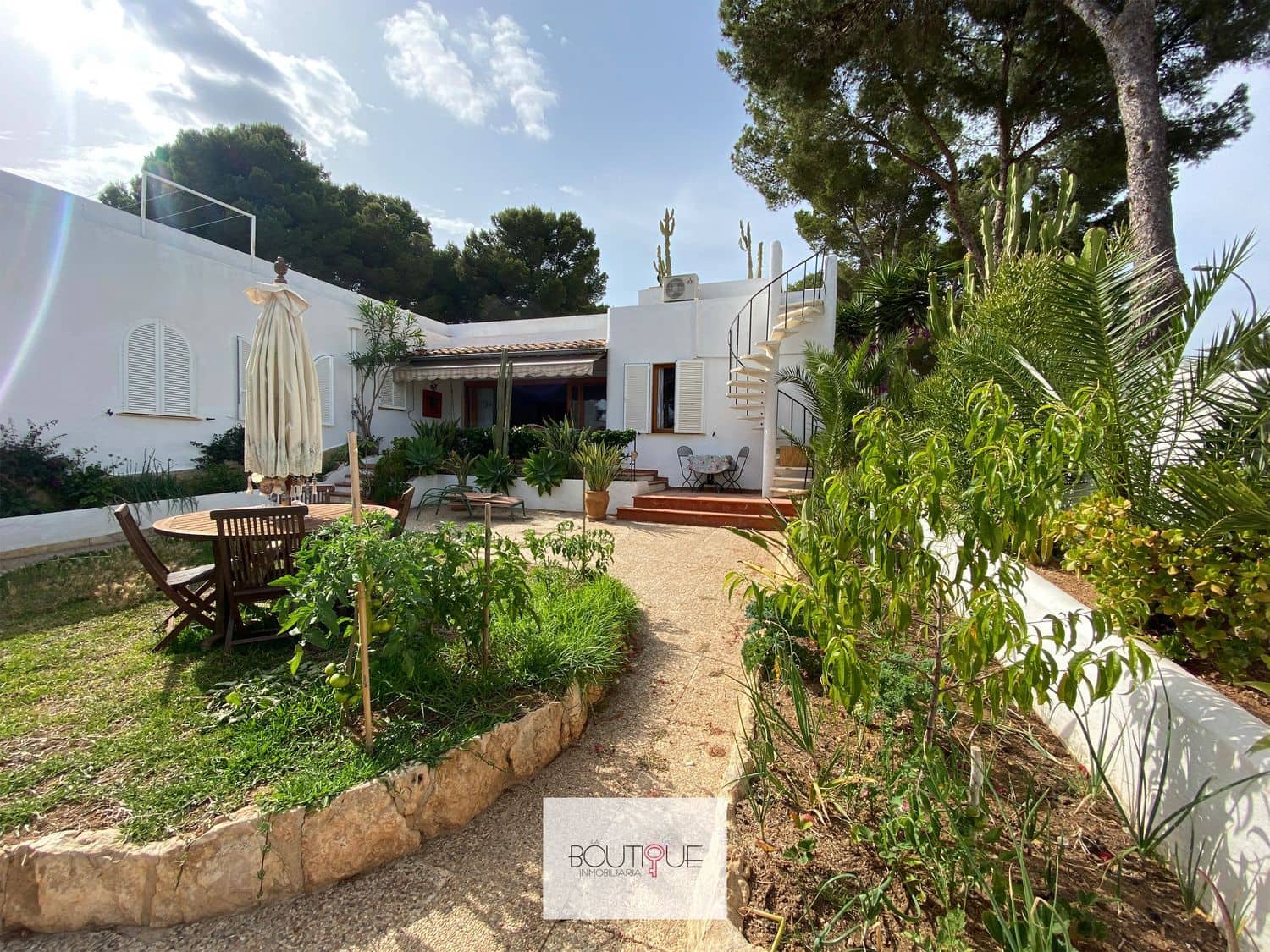3 soveværelse Villa til salg i Sol de Mallorca med garage - € 995.000 (Ref: 8558719)