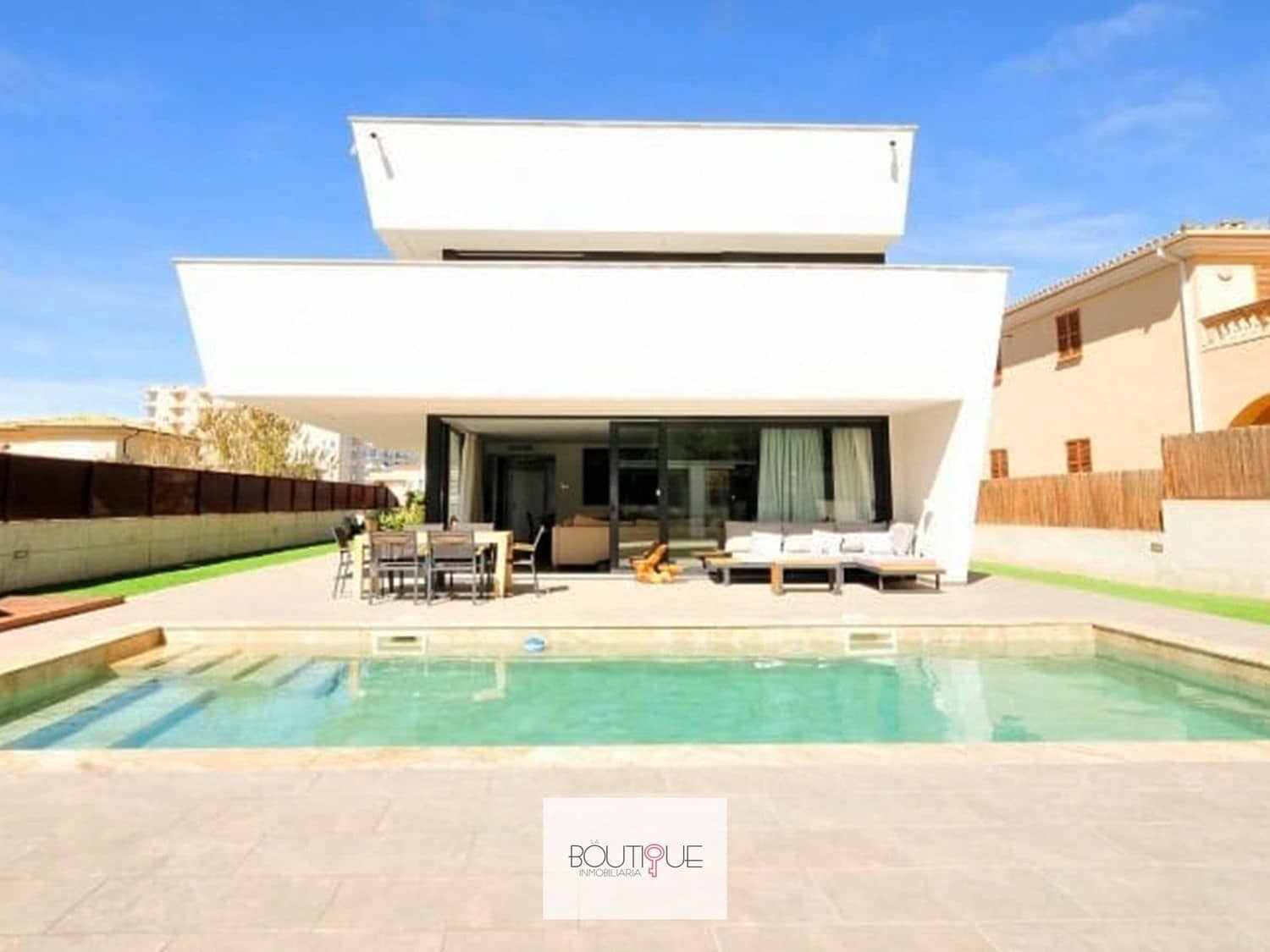 4 soverom Villa til salgs i Playa de Palma med svømmebasseng garasje - € 2 700 000 (Ref: 8558721)