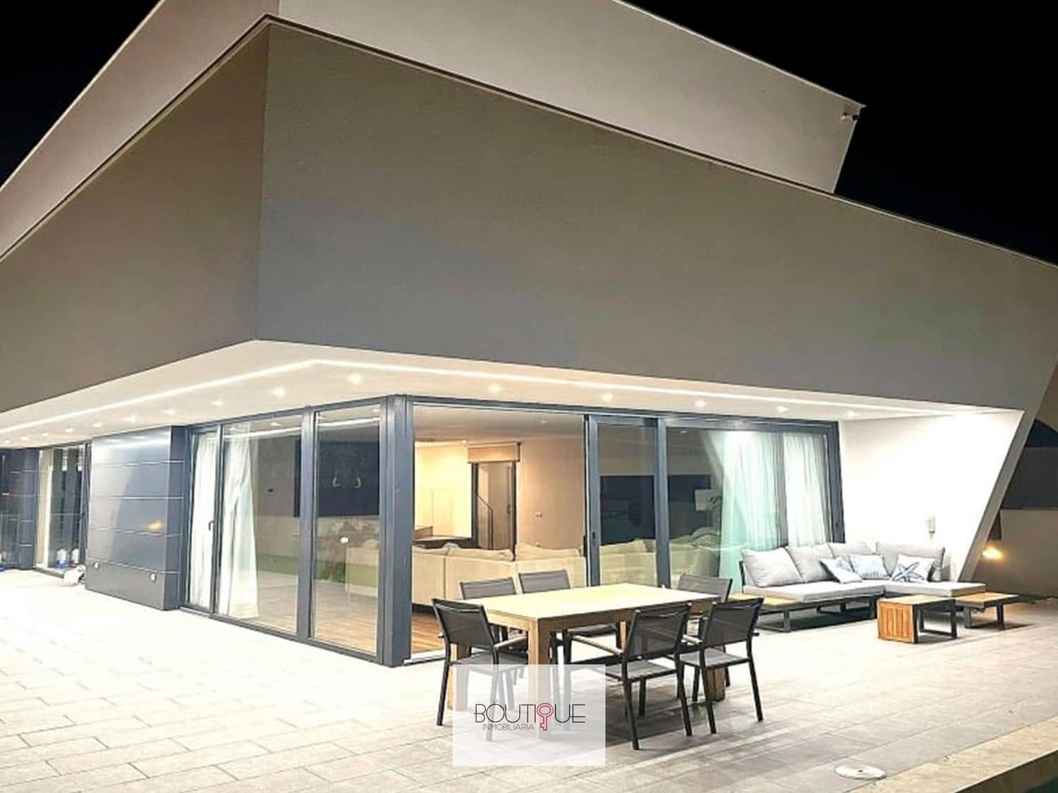 4 soverom Villa til salgs i Playa de Palma med svømmebasseng garasje - € 2 700 000 (Ref: 8558721)