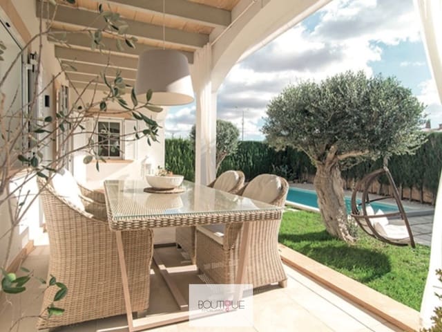 5 soveværelse Villa til salg i Sa Torre (Llucmajor), Llucmajor med swimmingpool garage - € 1.390.000 (Ref: 8558723)