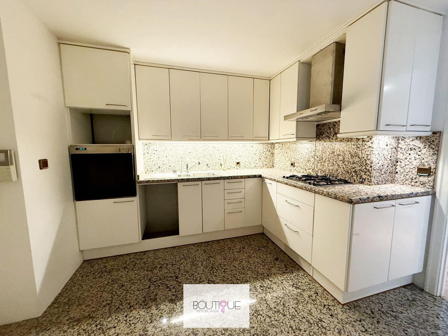 4 soverom Leilighet til salgs i Palma de Mallorca med svømmebasseng garasje - € 1 900 000 (Ref: 8685839)