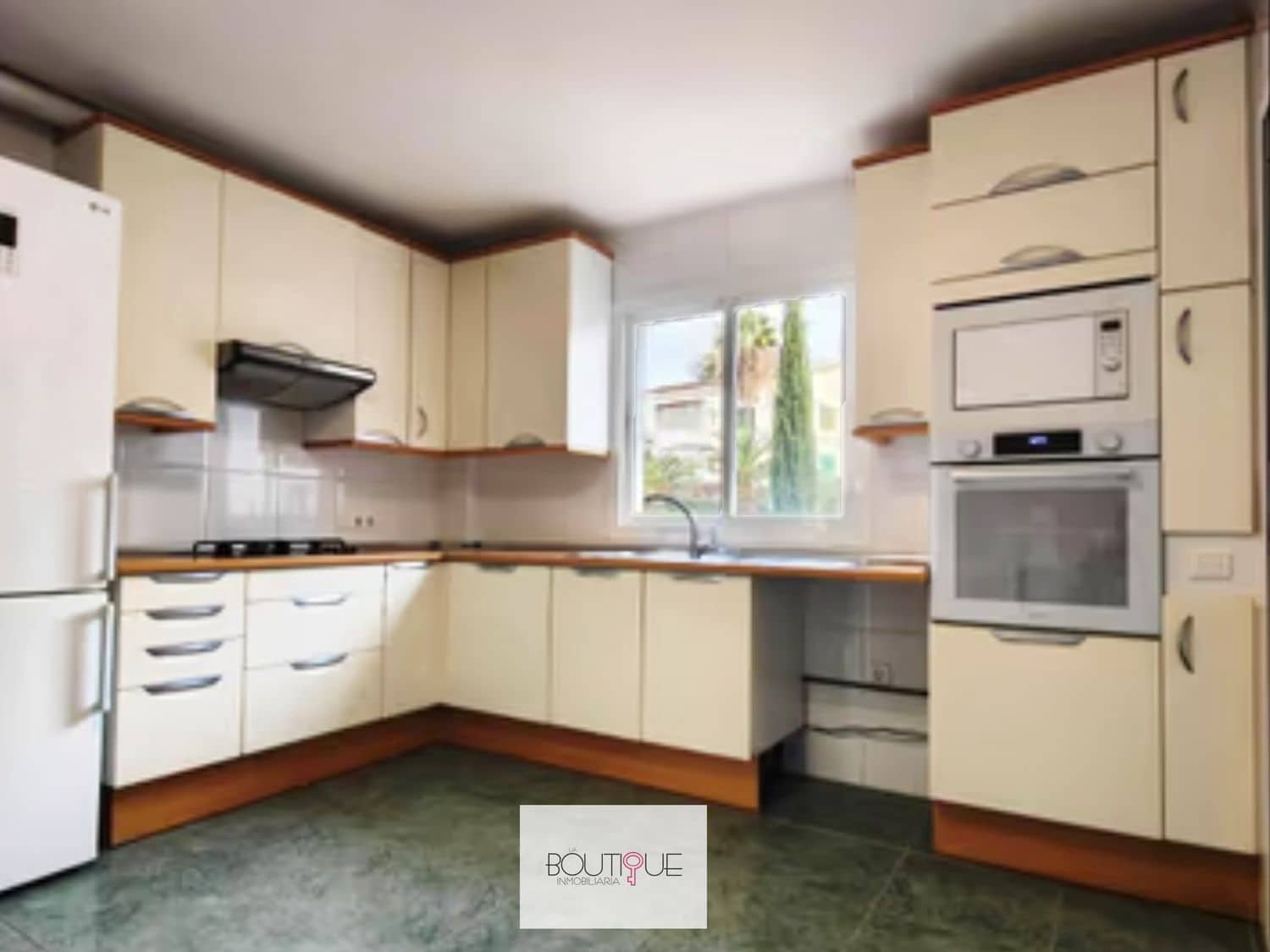 3 chambre Appartement à vendre à Cala Mayor avec piscine garage - 545 000 € (Ref: 8696038)