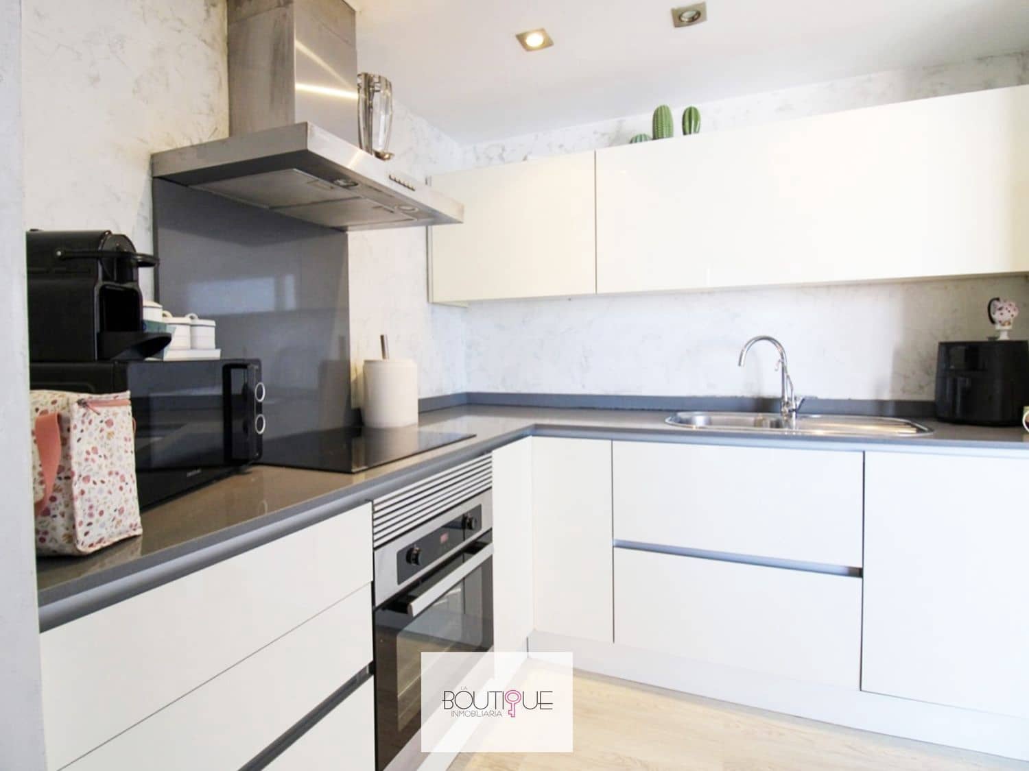 2 soveværelse Lejlighed til salg i Palma de Mallorca med garage - € 459.000 (Ref: 9041961)