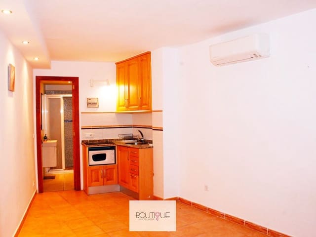 Lejlighed til salg i Playa de Palma, Palma de Mallorca med garage - € 100.000 (Ref: 9095935)