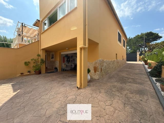 5 soverom Villa til salgs i Badia Blava, Llucmajor med svømmebasseng garasje - € 950 000 (Ref: 9108361)