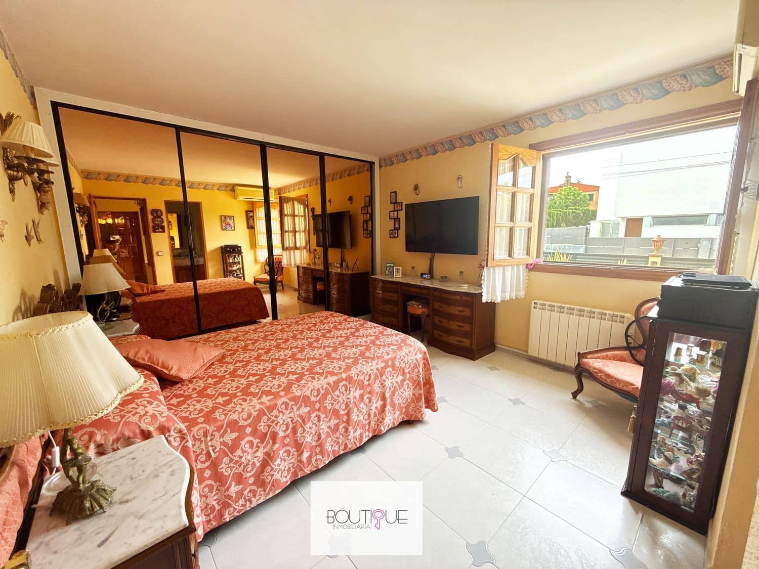 5 soverom Villa til salgs i Llucmajor med svømmebasseng garasje - € 950 000 (Ref: 9108361)