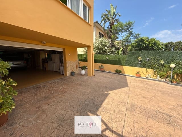 5 soverom Villa til salgs i Badia Blava, Llucmajor med svømmebasseng garasje - € 950 000 (Ref: 9108361)