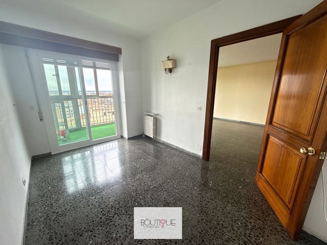 4 soveværelse Lejlighed til salg i Plaça dels Patins, Palma de Mallorca med garage - € 645.000 (Ref: 9118473)