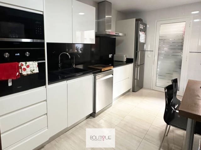 3 soverom Leilighet til salgs i Puerto de Alcudia, Alcúdia med garasje - € 625 000 (Ref: 9178035)