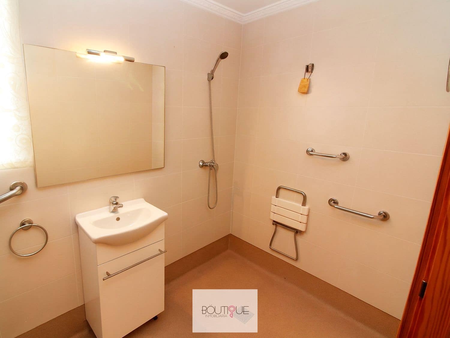 4 slaapkamer Appartement te koop in Coll d'en Rabassa met garage - € 430.000 (Ref: 9403192)